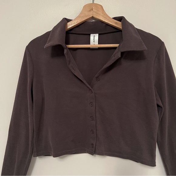 ABOUND Long Sleeve Button up Front Cropped Top Size M - Picture 6 of 14